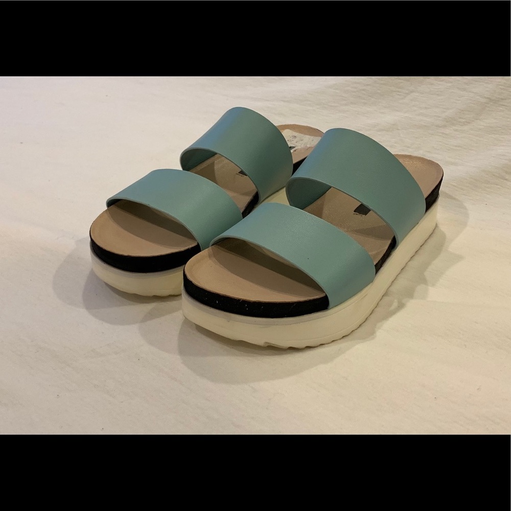 Platform sandals